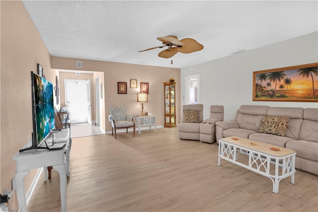 1251 Broadwater DR, FORT MYERS FL 33919-3