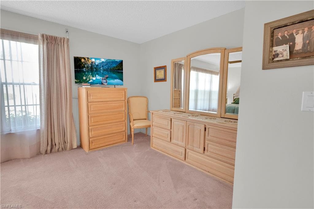 1251 Broadwater DR, FORT MYERS FL 33919-20