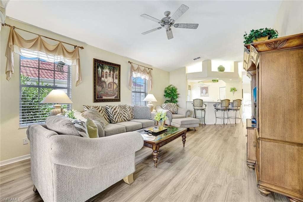 10910 Santa Margherita RD # 204, ESTERO FL 34135-3