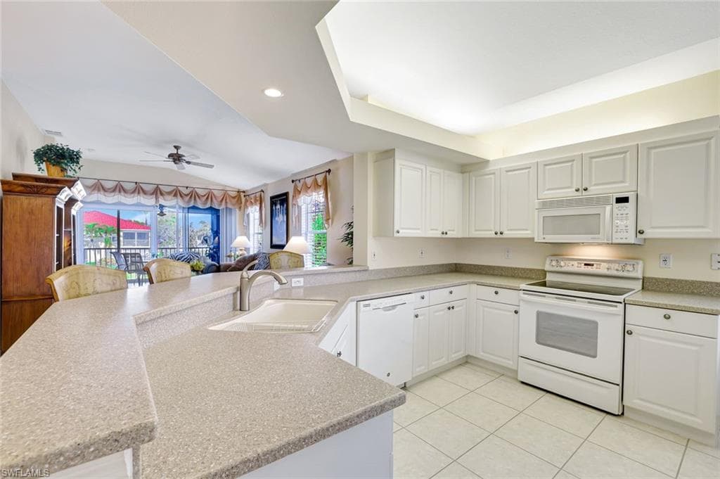 10910 Santa Margherita RD # 204, ESTERO FL 34135-7