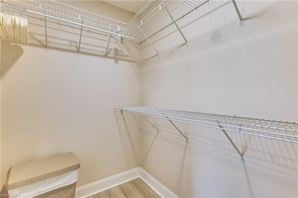 6030 Perthshire LN, FORT MYERS FL 33908-21