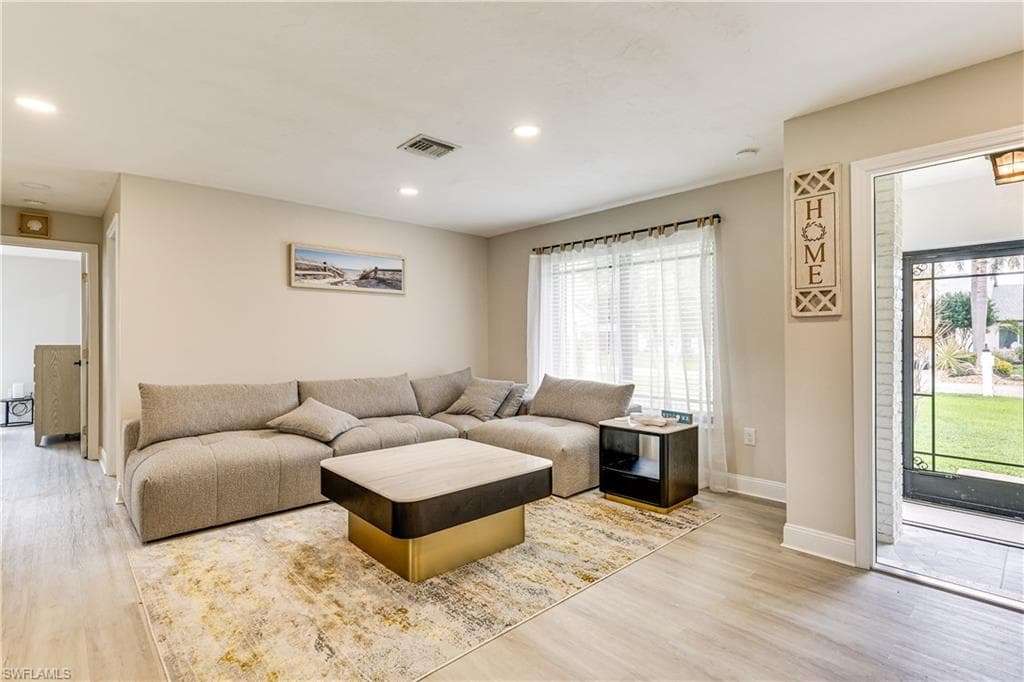 6030 Perthshire LN, FORT MYERS FL 33908-8