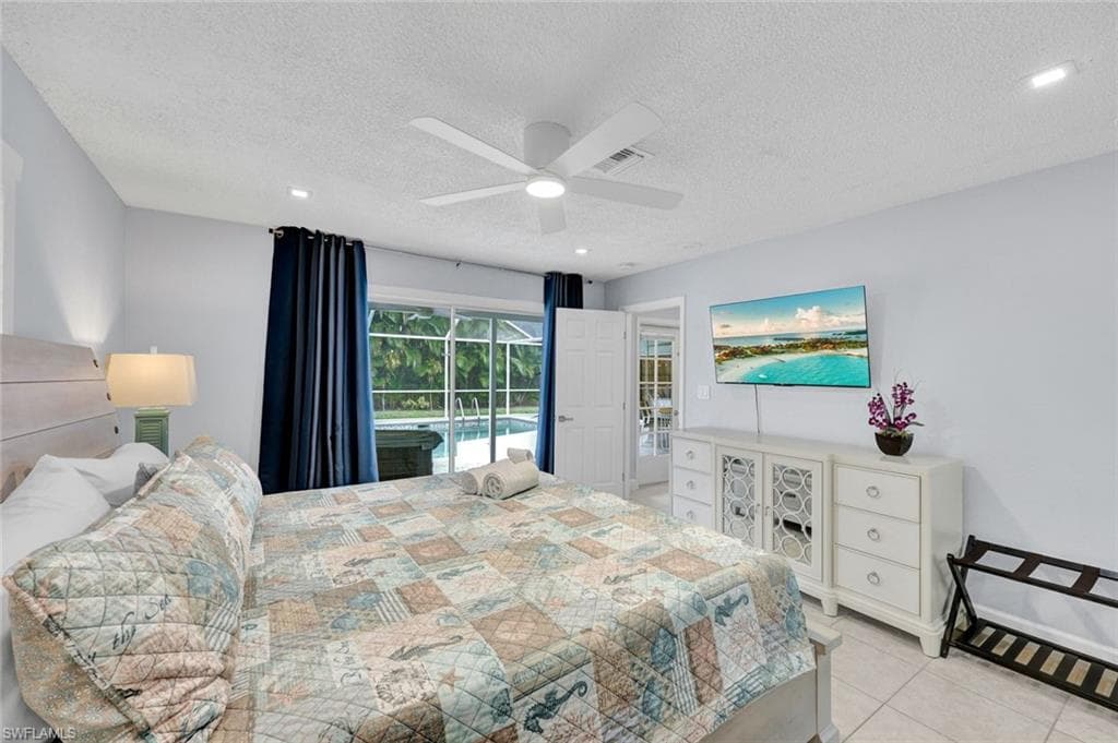 122 Palm River BLVD, NAPLES FL 34110-15