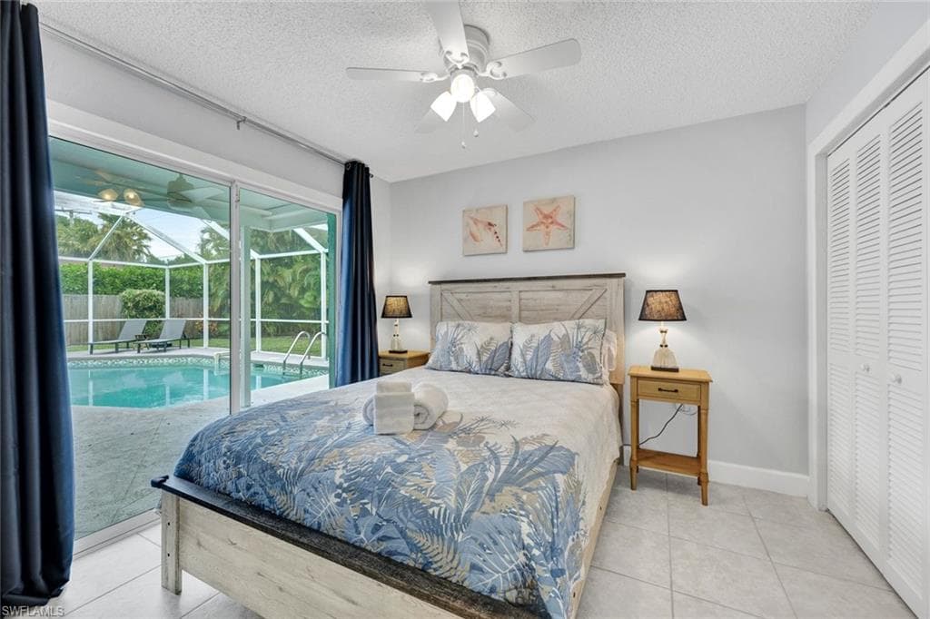 122 Palm River BLVD, NAPLES FL 34110-17