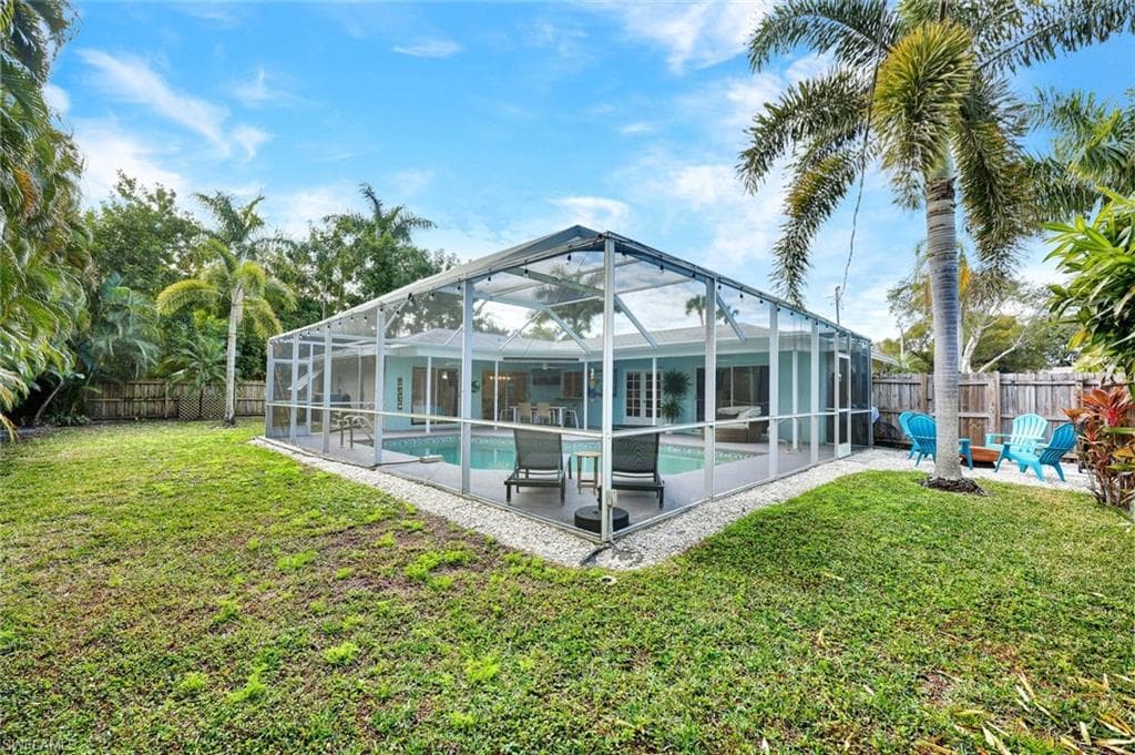 122 Palm River BLVD, NAPLES FL 34110-24