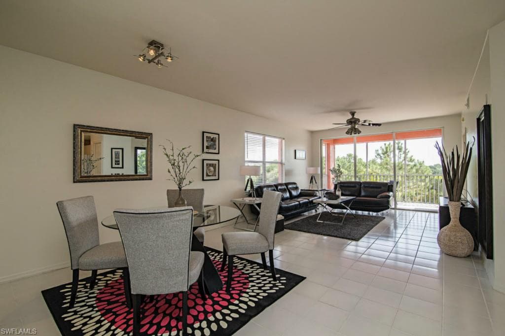 519 Roma CT # 301, NAPLES FL 34110-1