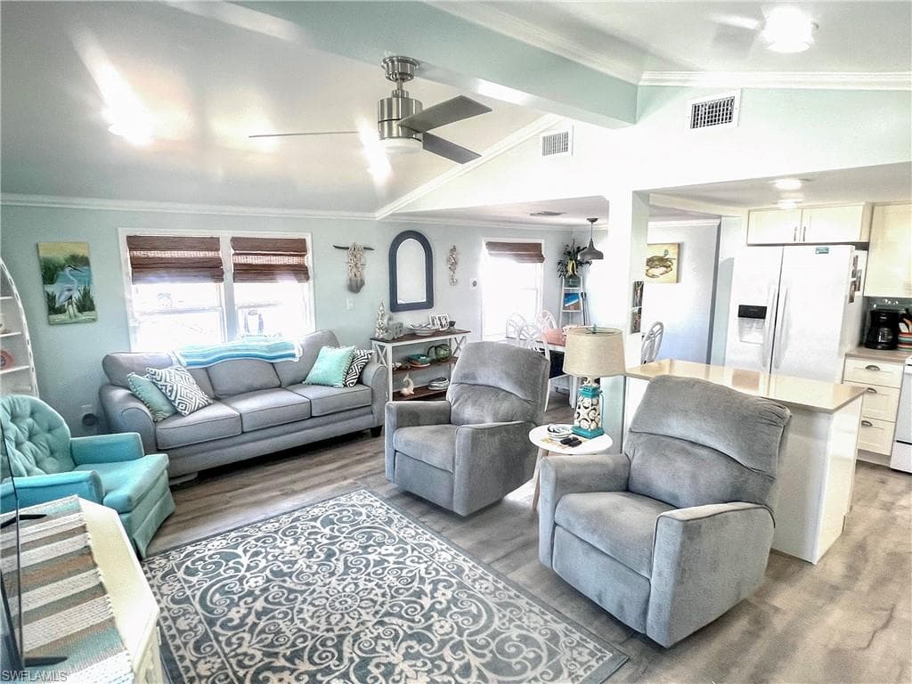 11331 Azalea LN, FORT MYERS BEACH FL 33931-11