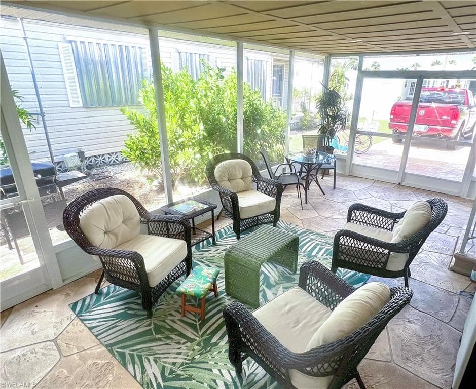 11331 Azalea LN, FORT MYERS BEACH FL 33931-4