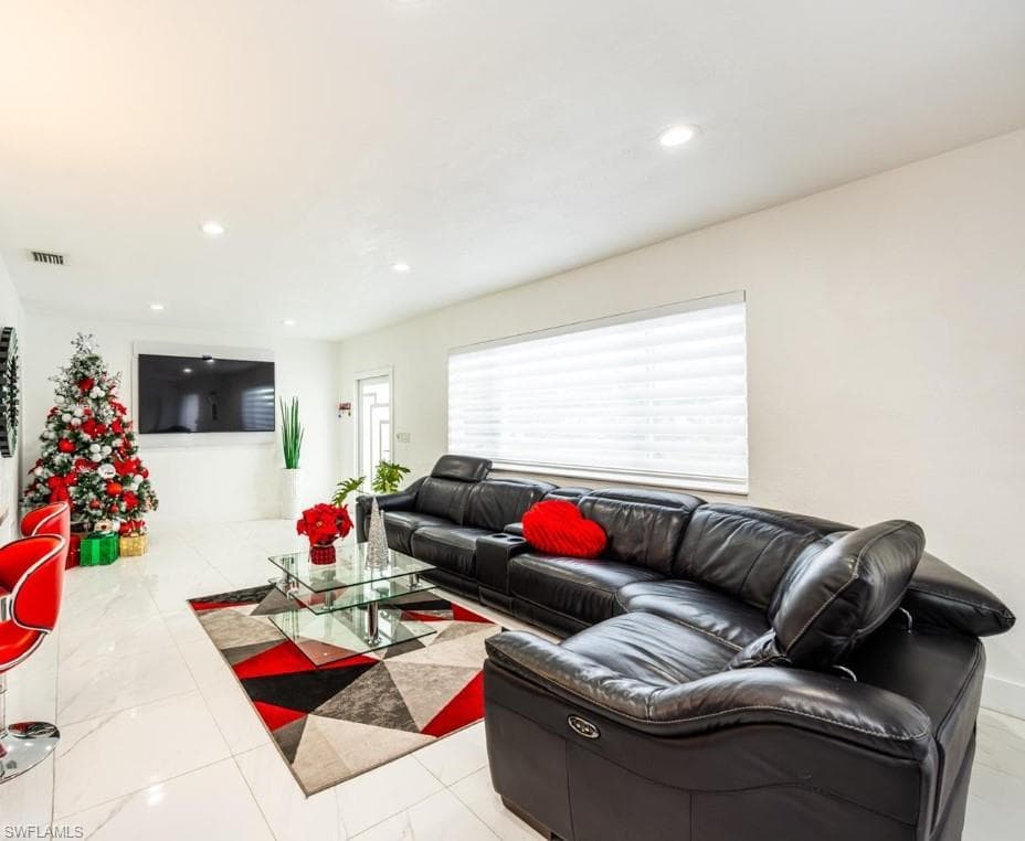 9365 SW 44th St-12