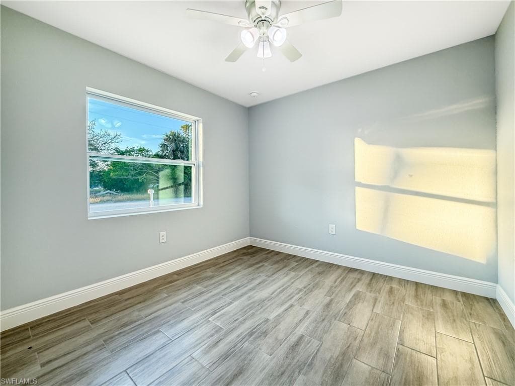 2955 Dunbar AVE Apt B, FORT MYERS FL 33916-5