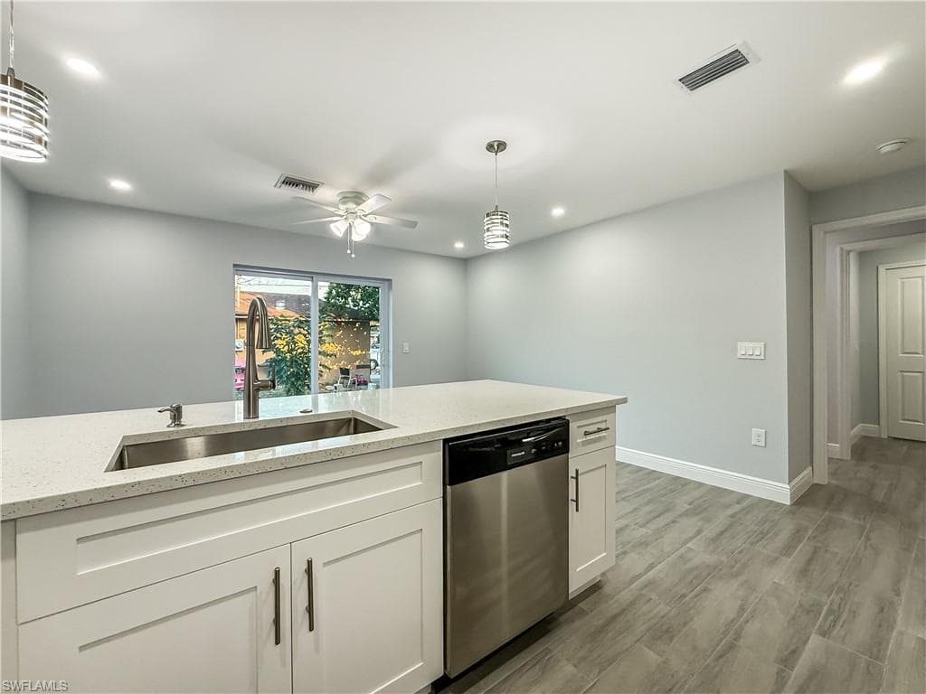 2955 Dunbar AVE Apt B, FORT MYERS FL 33916-13
