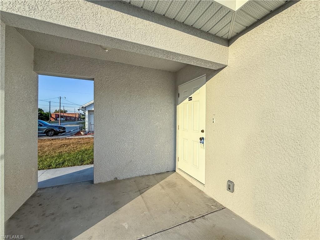 2955 Dunbar AVE Apt B, FORT MYERS FL 33916-3