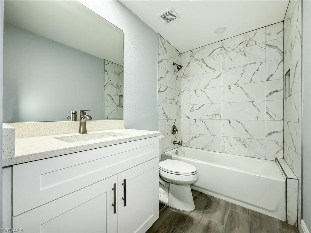 2955 Dunbar AVE Apt B, FORT MYERS FL 33916-20