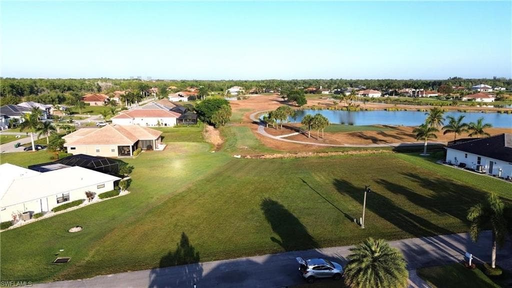 18001 Bluewater DR, NAPLES FL 34114-9