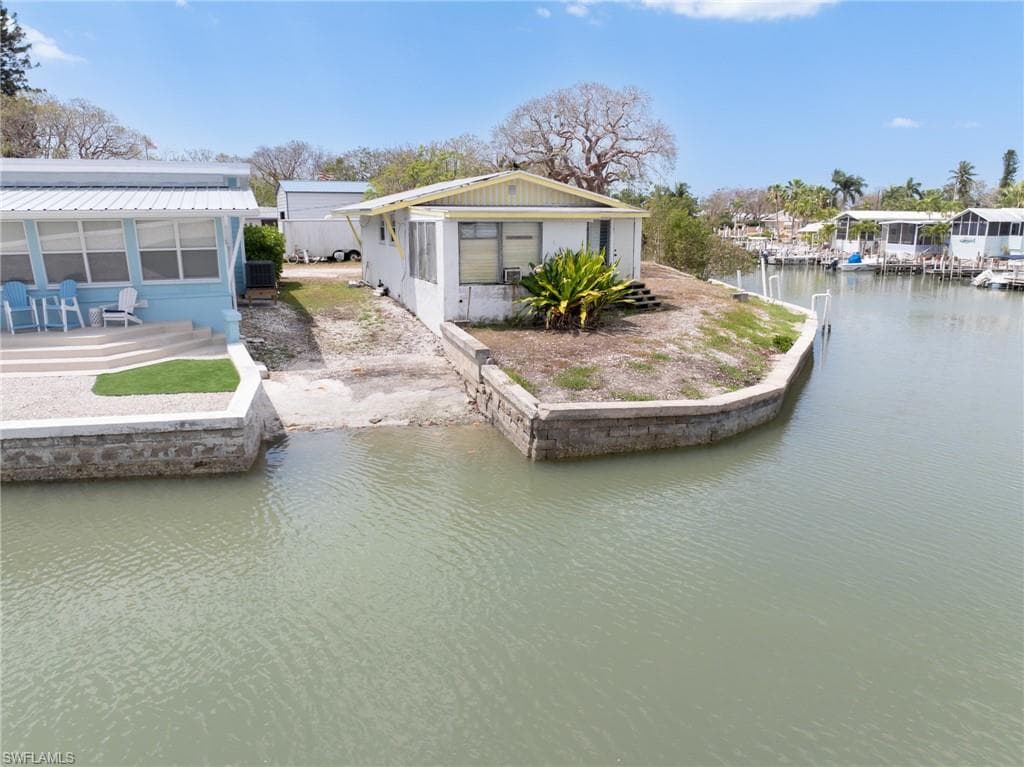 315 pettit DR, NAPLES FL 34140-1