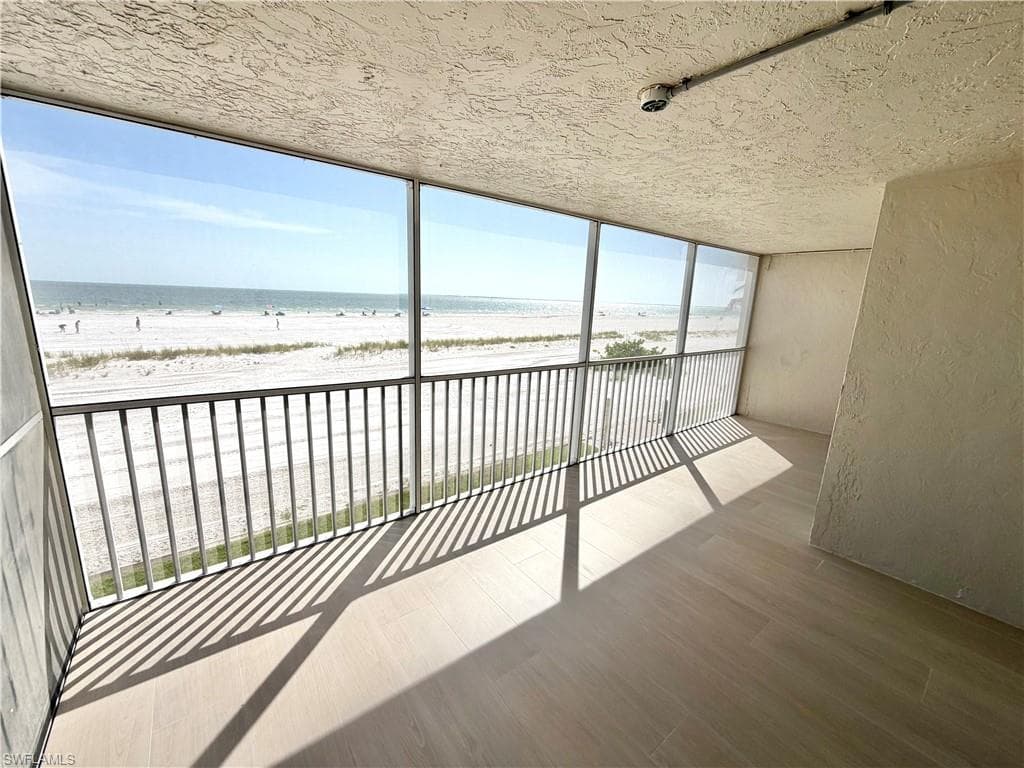 500 Estero BLVD 195-1