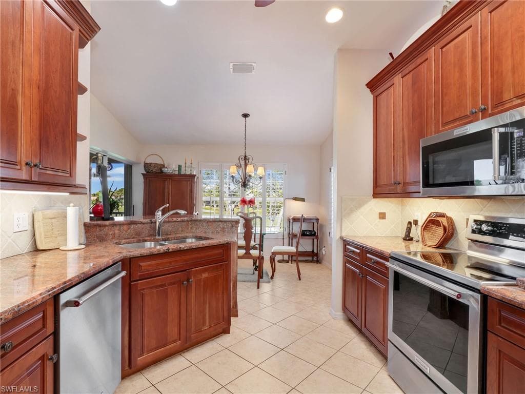 5893 Three Iron DR # 1604, NAPLES FL 34110-6