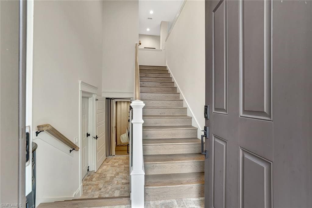 2540 Talon CT # 504, NAPLES FL 34105-3