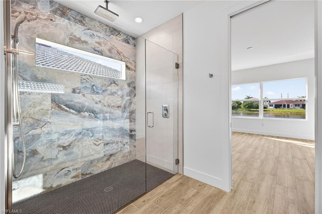 8613 Banyan Bay BLVD-24