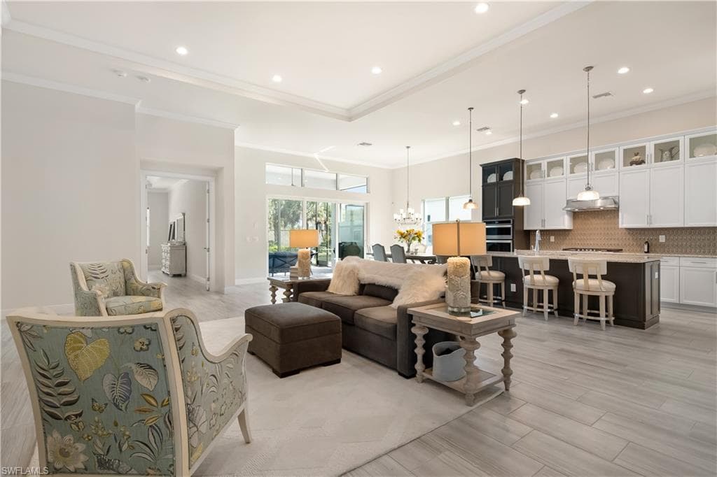 8999 Redonda DR, NAPLES FL 34114-6