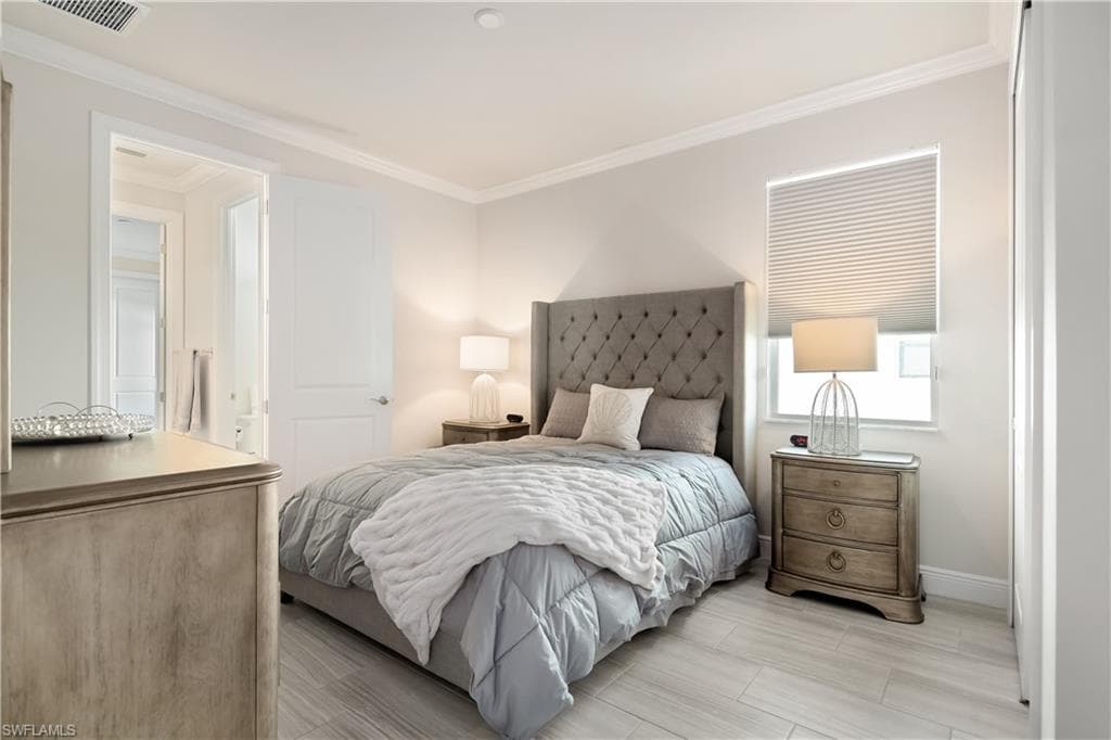 8999 Redonda DR, NAPLES FL 34114-9