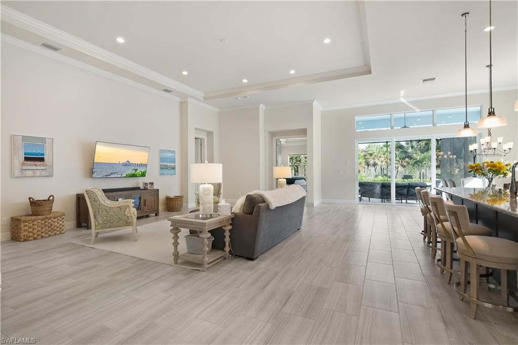 8999 Redonda DR, NAPLES FL 34114-18