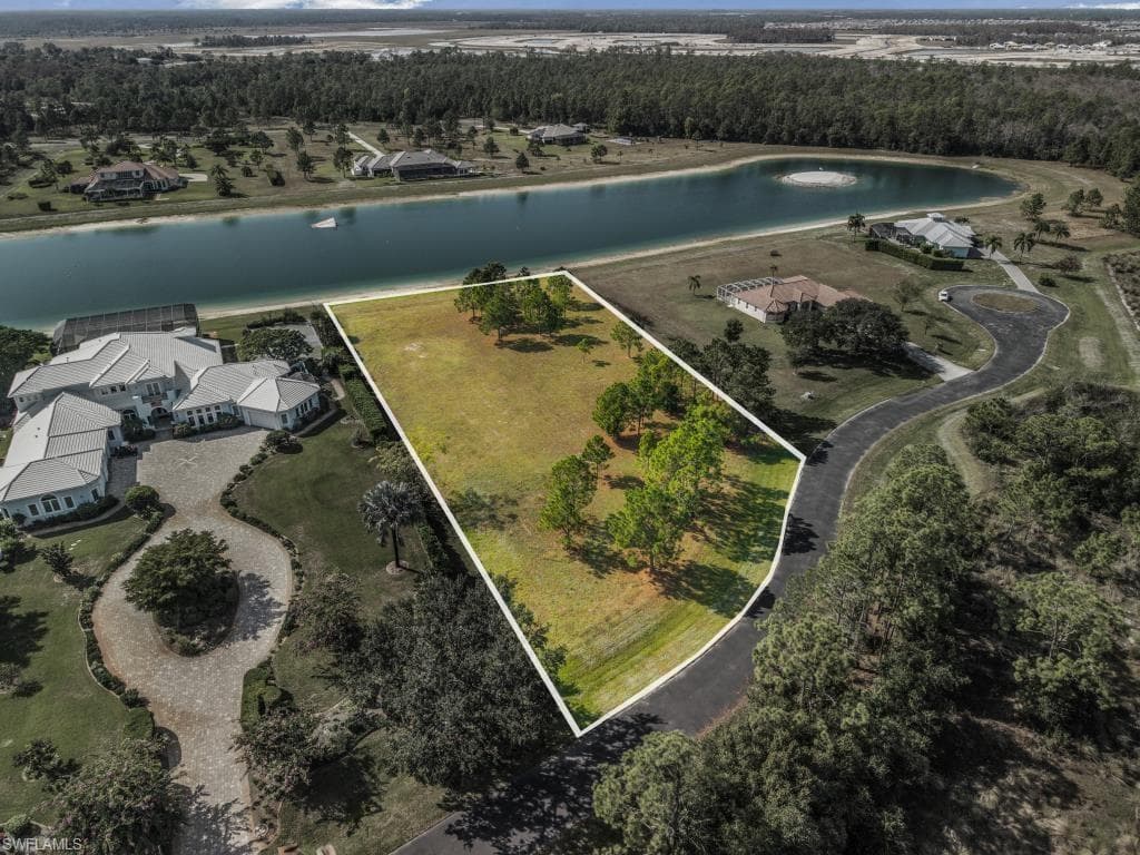 20200 Slalom Course CT, ESTERO FL 33928-11