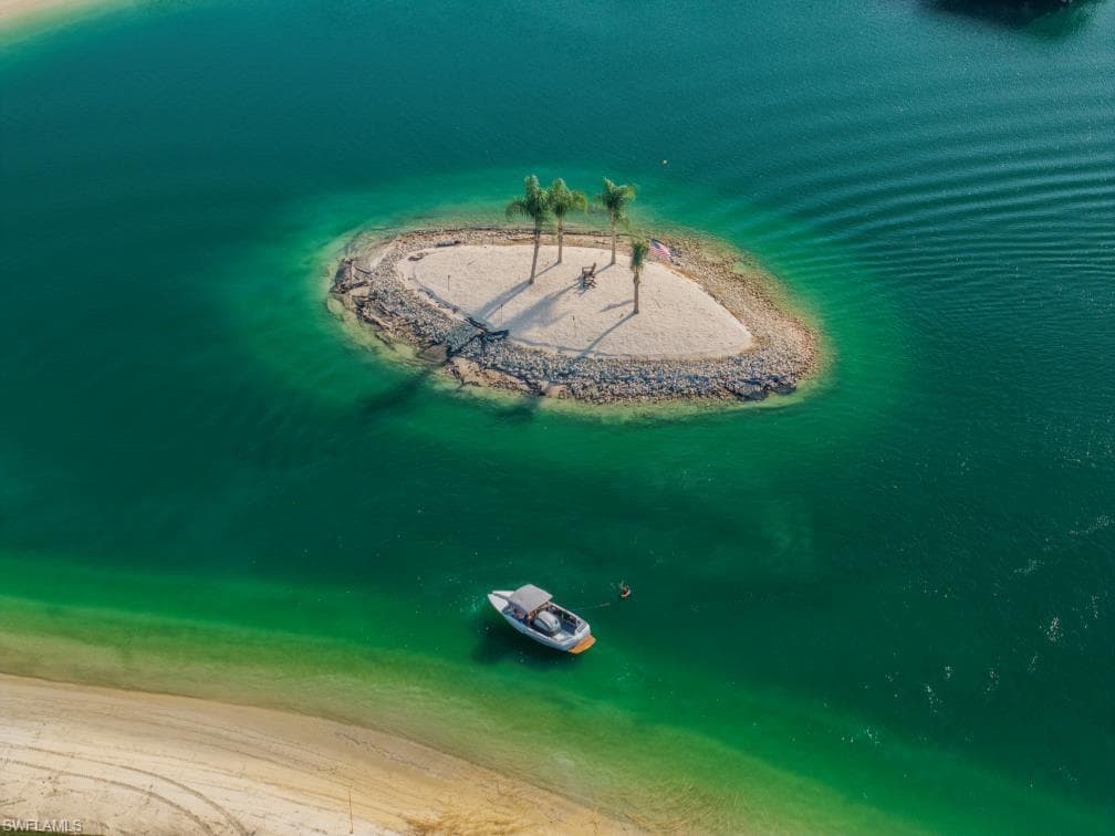 20200 Slalom Course CT, ESTERO FL 33928-13