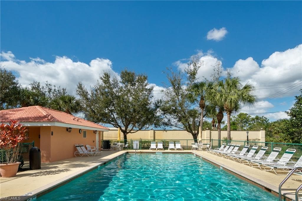 6680 Beach Resort DR # 1210, NAPLES FL 34114-18