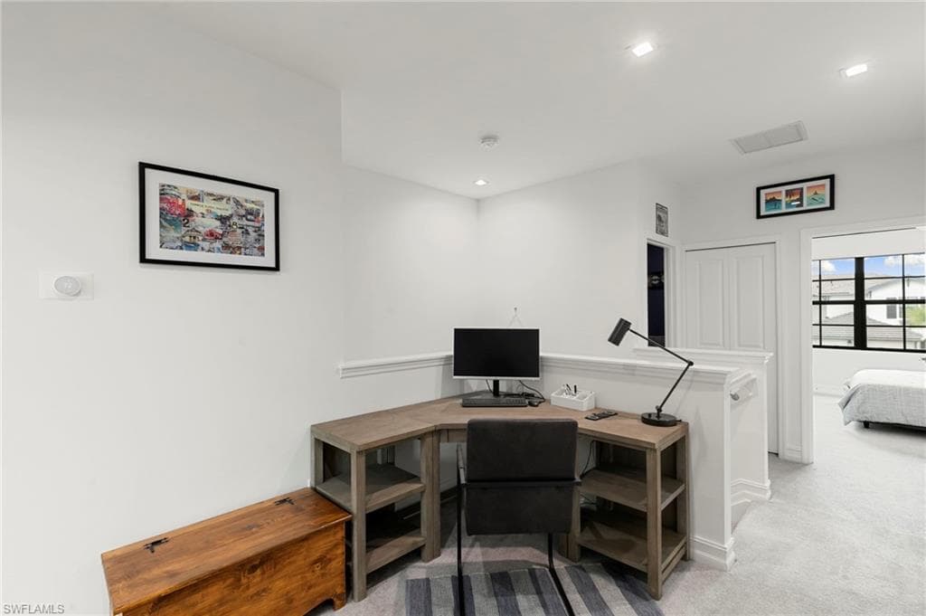 7480 Rockefeller DR, NAPLES FL 34119-11