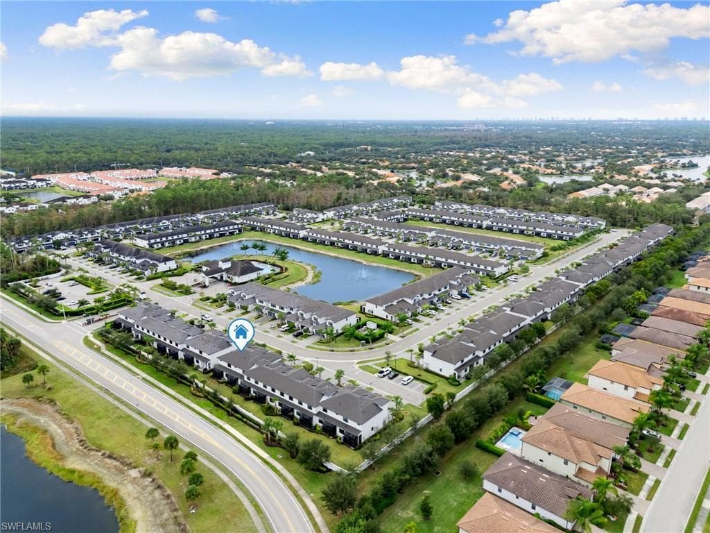 7480 Rockefeller DR, NAPLES FL 34119-30