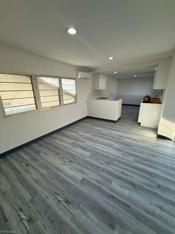 102 Amber AVE, NORTH FORT MYERS FL 33917-1