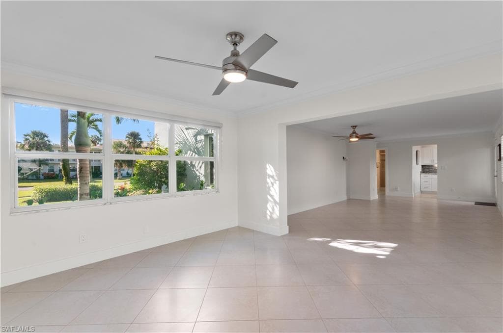 641 12th AVE S # 641, NAPLES FL 34102-6