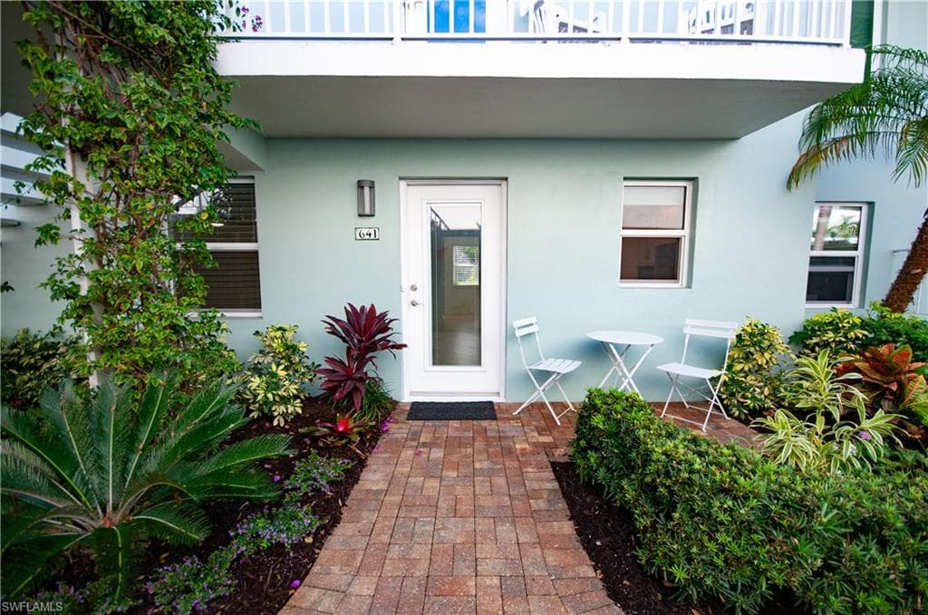 641 12th AVE S # 641, NAPLES FL 34102-3