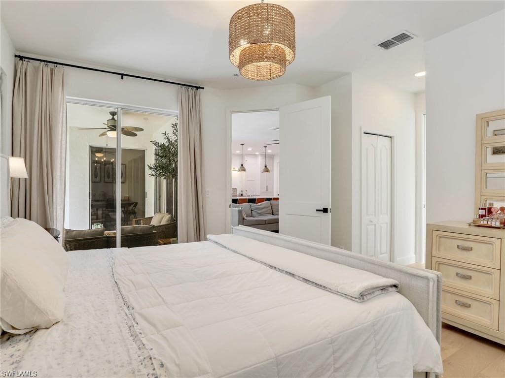 8850 Springwood CT-31