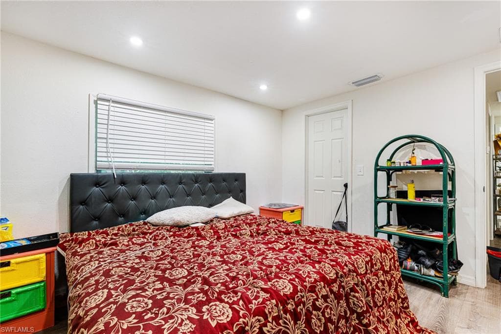 2012 Wright ST, FORT MYERS FL 33916-12