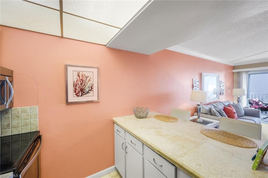 25830 Hickory BLVD # 101, BONITA SPRINGS FL 34134-6