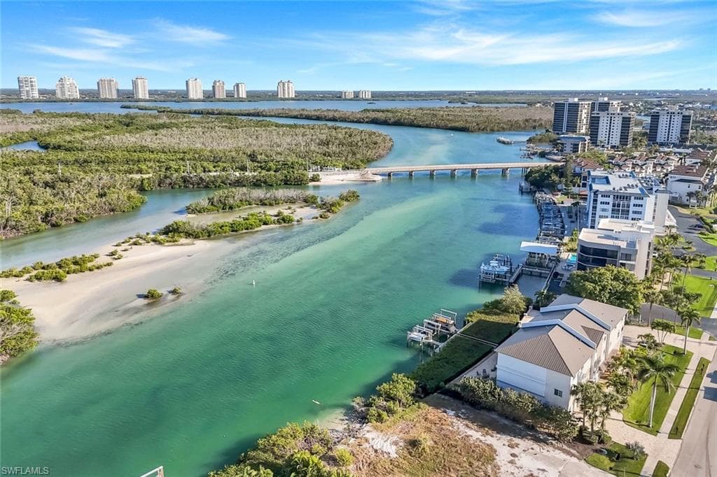 25830 Hickory BLVD # 101, BONITA SPRINGS FL 34134-17