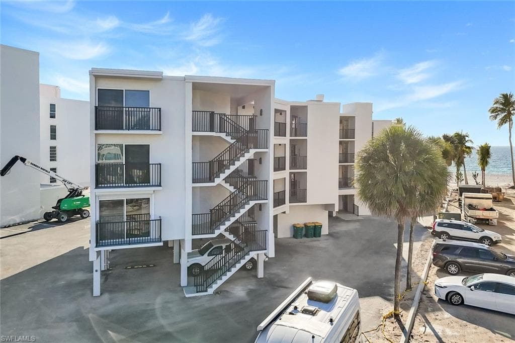 25830 Hickory BLVD # 101, BONITA SPRINGS FL 34134-20