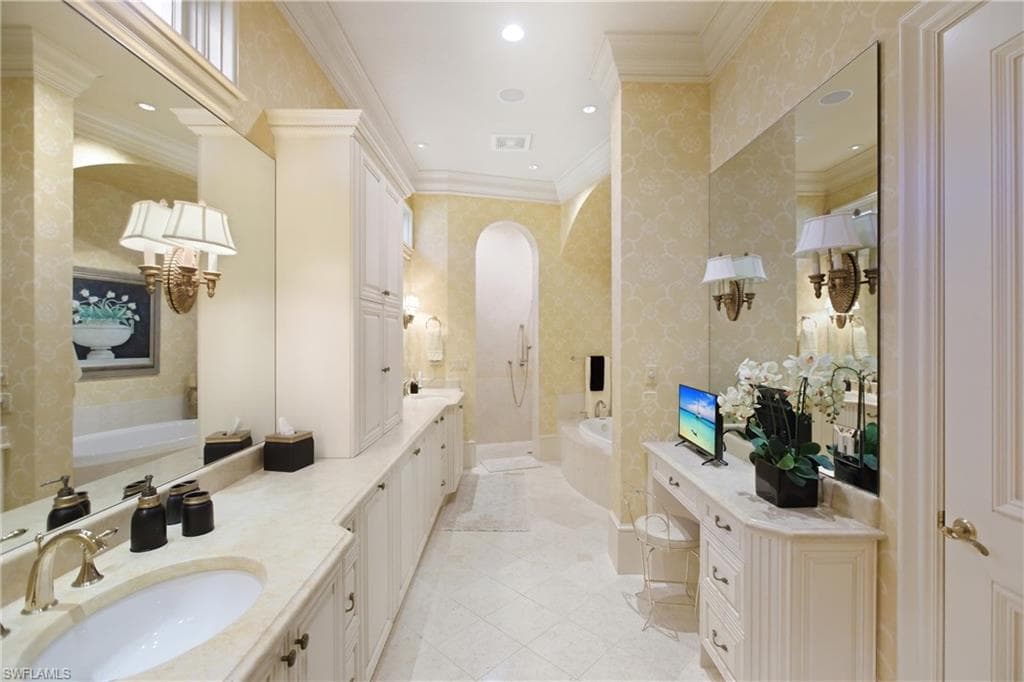 1363 Noble Heron WAY, NAPLES FL 34105-27