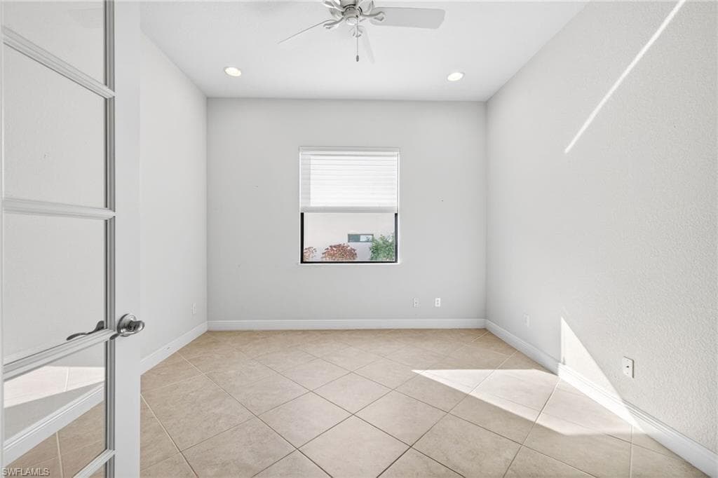 23265 Salinas WAY, BONITA SPRINGS FL 34135-22