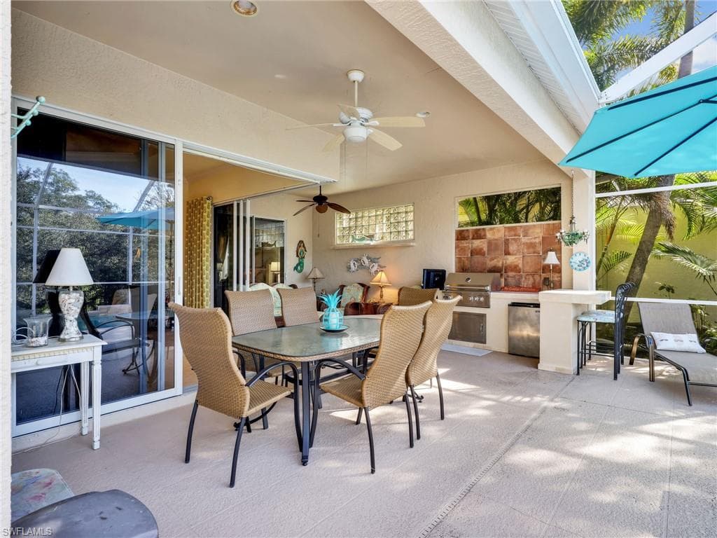 353 Steerforth CT, NAPLES FL 34110-2