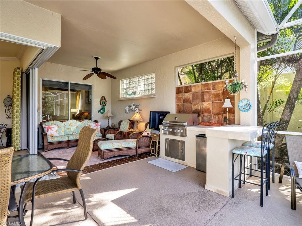 353 Steerforth CT, NAPLES FL 34110-33