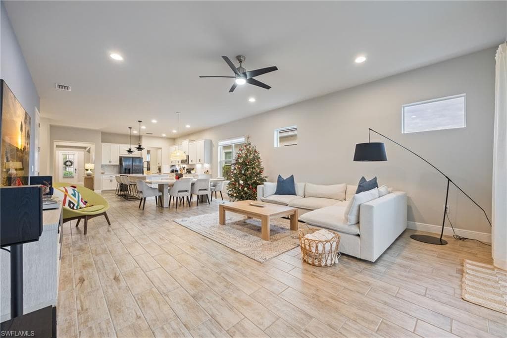 3509 Pilot CIR, NAPLES FL 34120-19