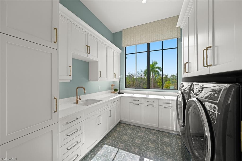 99 Saint Lucia LN, BONITA SPRINGS FL 34134-12