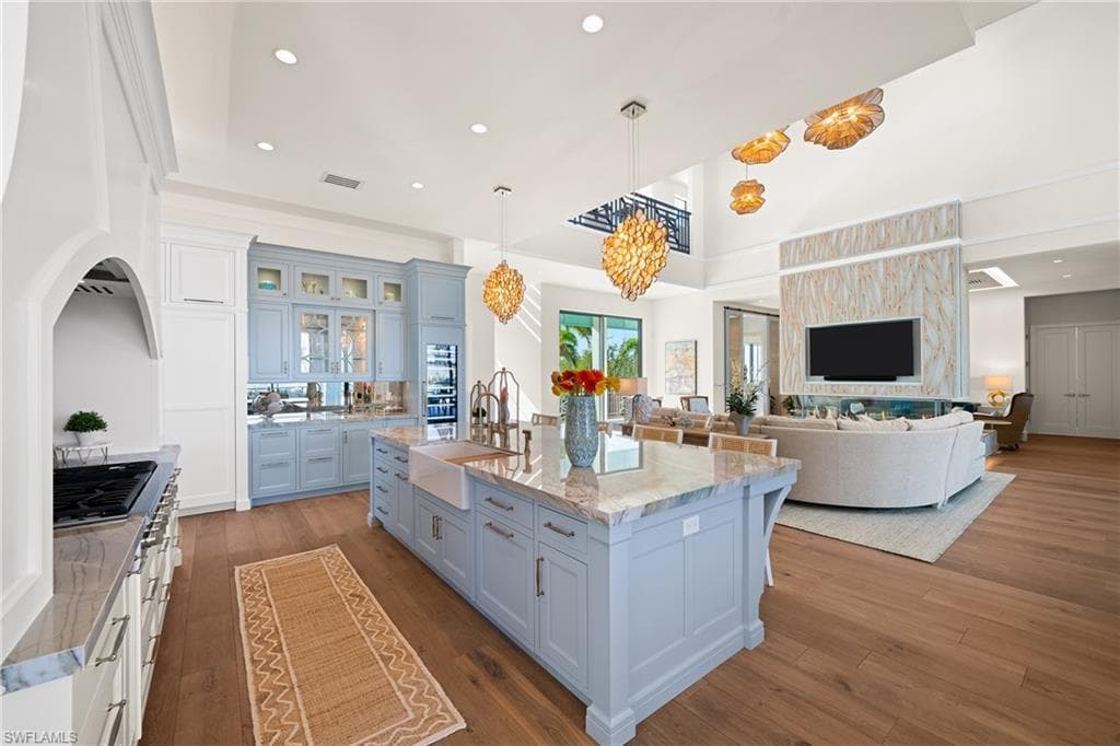 99 Saint Lucia LN, BONITA SPRINGS FL 34134-6