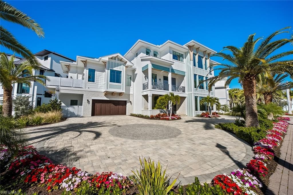 99 Saint Lucia LN, BONITA SPRINGS FL 34134-47