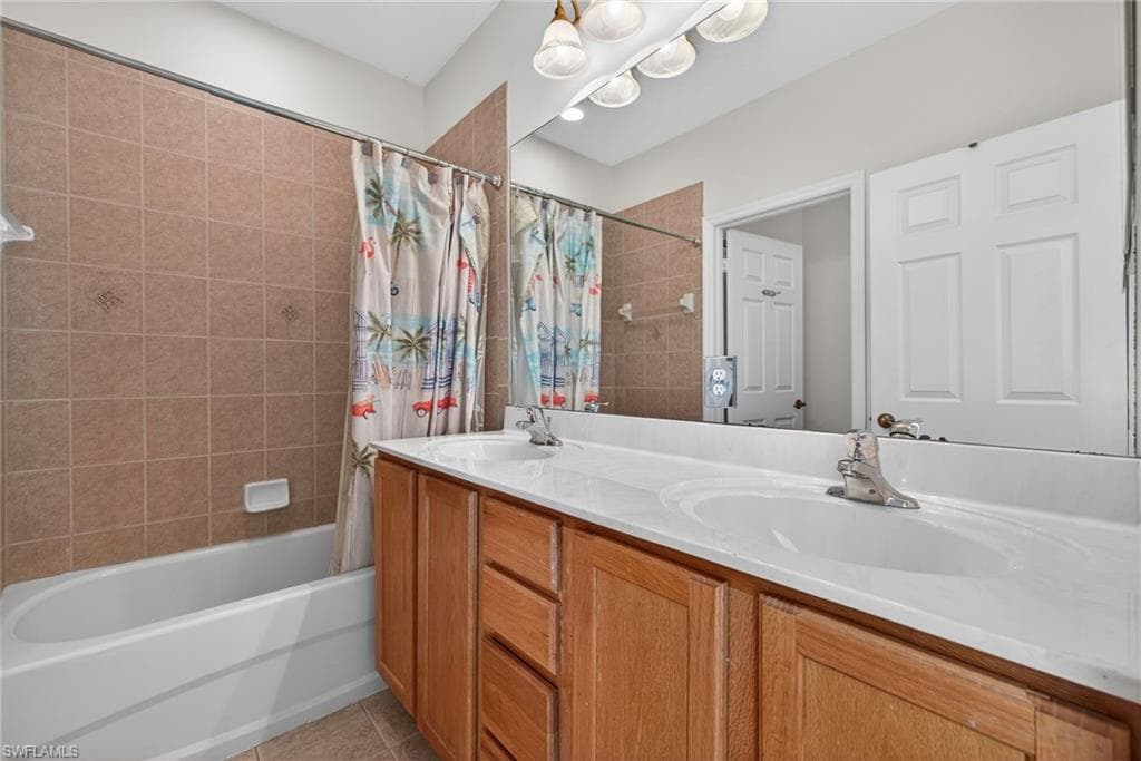 9920 Springlake CIR, ESTERO FL 33928-21