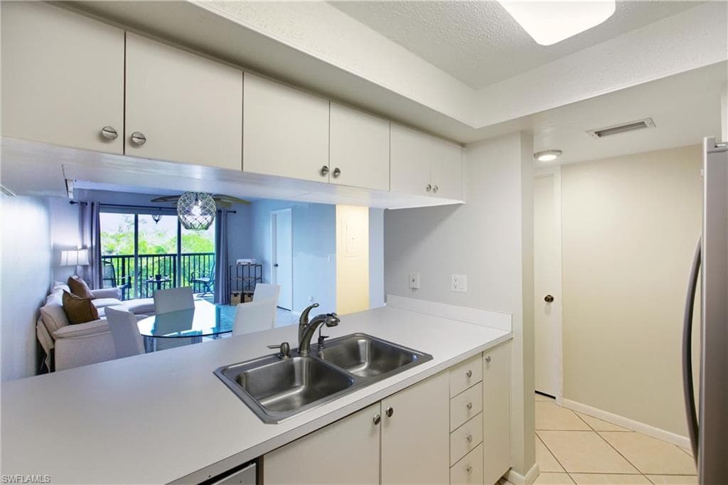 5220 Bonita Beach RD SW # 103, BONITA SPRINGS FL 34134-11