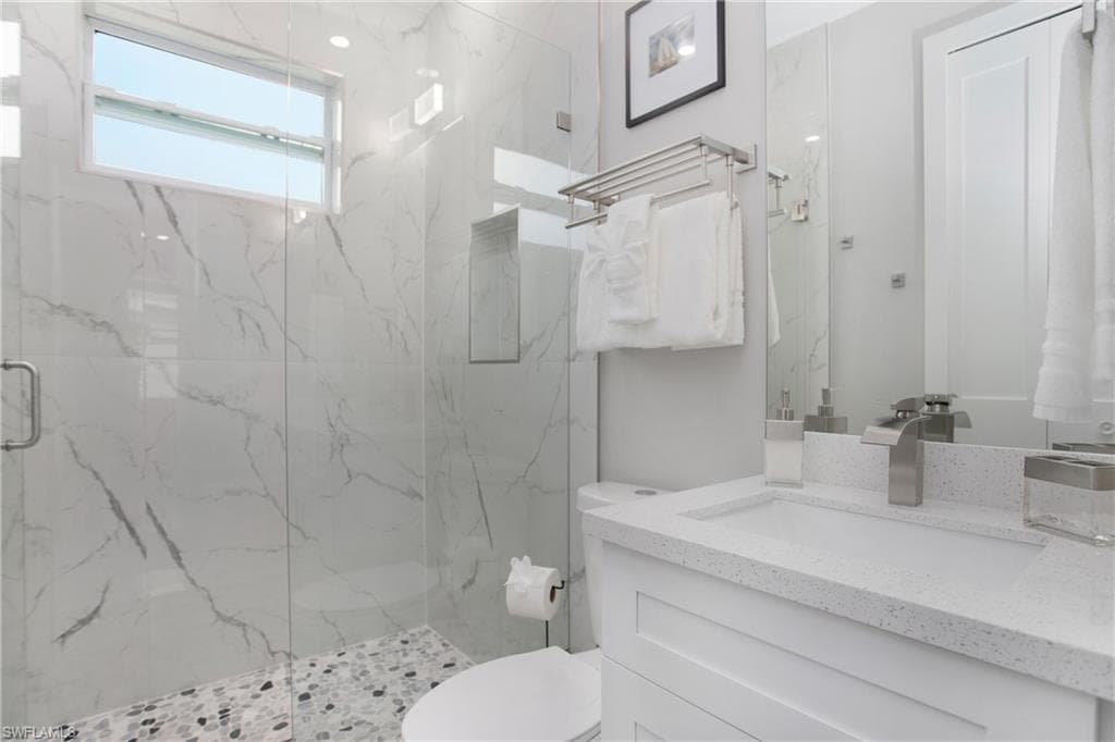 26951 N Riverside (Unit B) DR, BONITA SPRINGS FL 34135-5